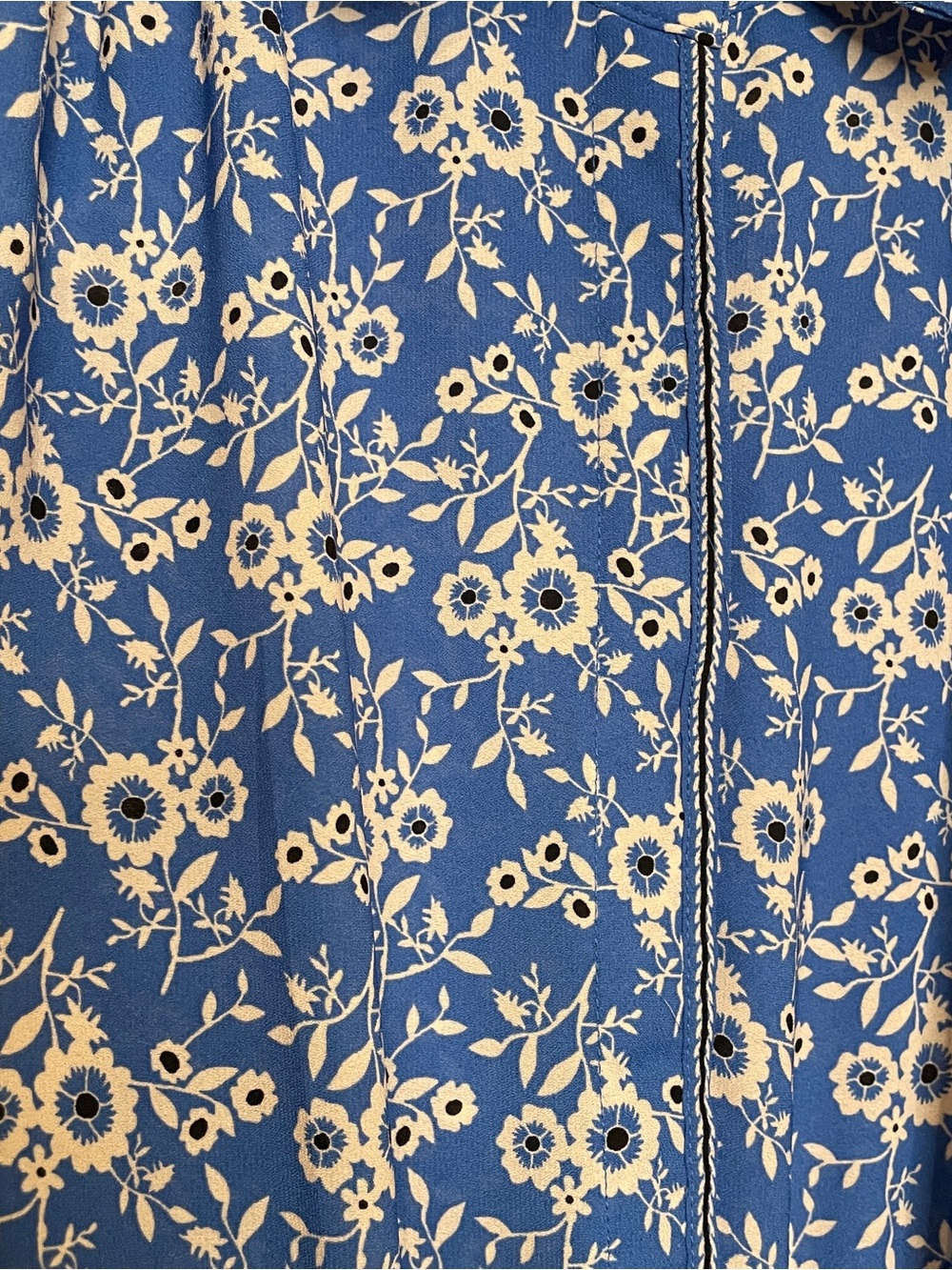 Max Studio London Blue and White Floral Button-Up Maxi Dress with Tie Waist - Picture 9 of 11